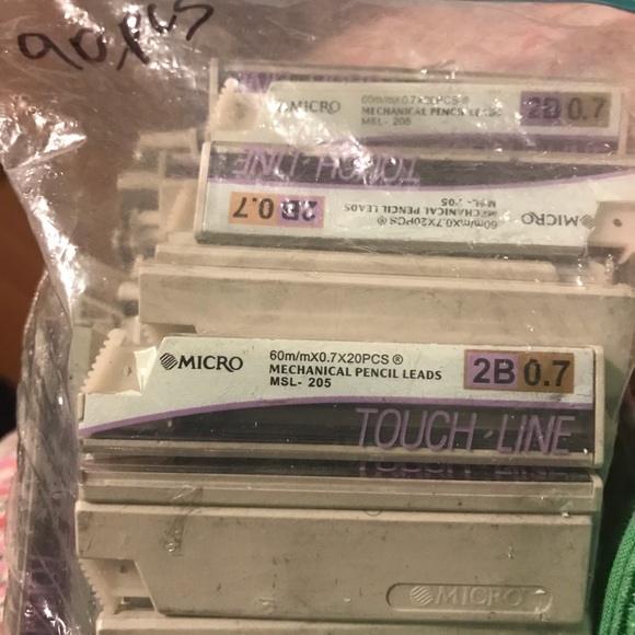 TOUCH-LINE (MICRO) MECHANICAL PENCIL LEAD 2B 0.7 HUGE LOT 90 Pcs - Picture 1 of 2